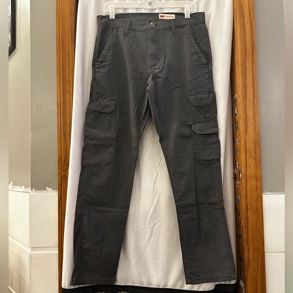 Men’s Wrangler Tapered Cargo Pants - Picture 1 of 4